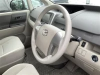 Toyota NOAH лот № 1135 оценка 3.5  с аукциона в Японии 6