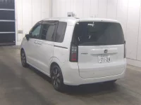 Honda FREED лот № 7101 оценка 6  с аукциона в Японии 1