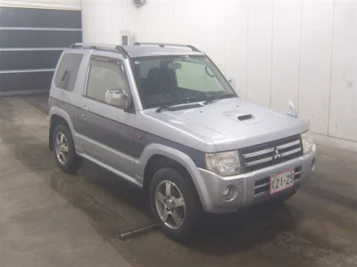 Mitsubishi PAJERO MINI