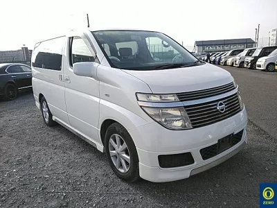 Nissan ELGRAND  с аукциона в Японии