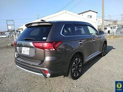 Mitsubishi OUTLANDER PHEV