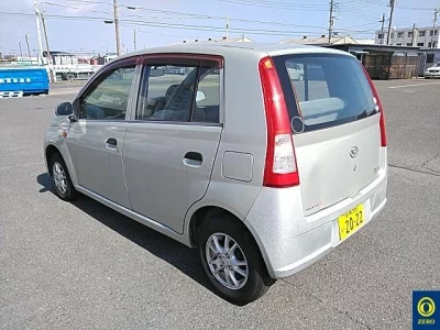 Daihatsu MIRA  с аукциона в Японии