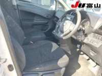 Toyota RACTIS лот № 1011 оценка 3.5  с аукциона в Японии 5