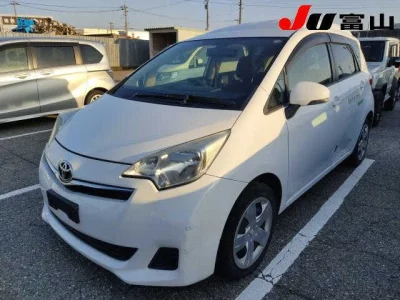 Toyota RACTIS  с аукциона в Японии