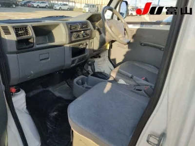 Nissan CLIPPER TRUCK  с аукциона в Японии