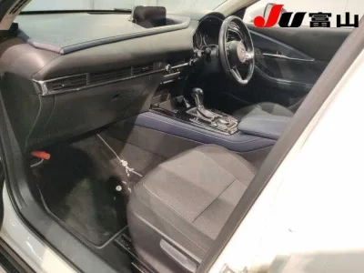 Mazda CX-30  с аукциона в Японии