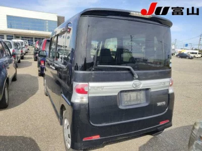 Daihatsu TANTO  с аукциона в Японии