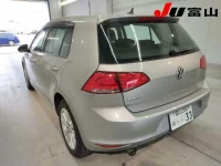Volkswagen GOLF лот № 7512 оценка 3.5  с аукциона в Японии 1