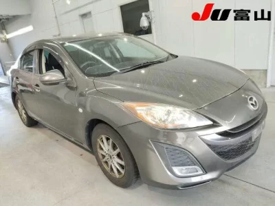 Mazda AXELA  с аукциона в Японии