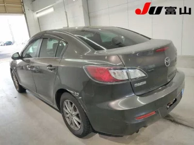 Mazda AXELA  с аукциона в Японии