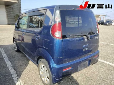 Suzuki MRWAGON