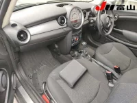 BMW MINI лот № 1065 оценка 3.5  с аукциона в Японии 2