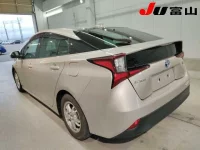 Toyota Prius лот № 3096 оценка R  с аукциона в Японии 1