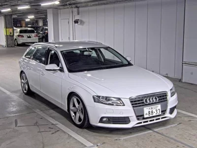 Audi A4  с аукциона в Японии