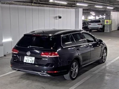 Volkswagen GOLF VARIANT