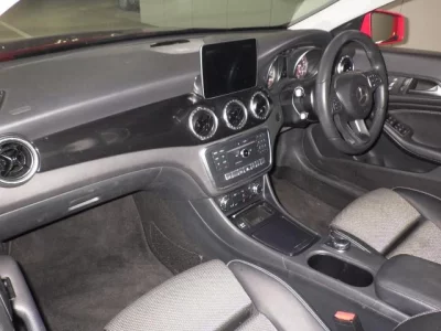 Mercedes-Benz CLA CLASS