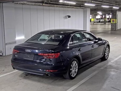 Audi A4  с аукциона в Японии