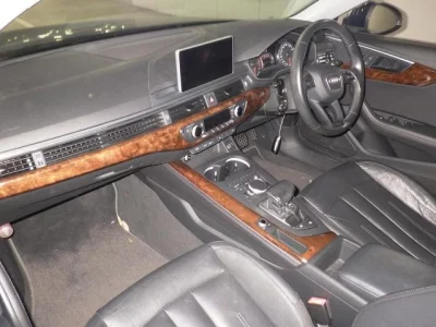 Audi A4  с аукциона в Японии