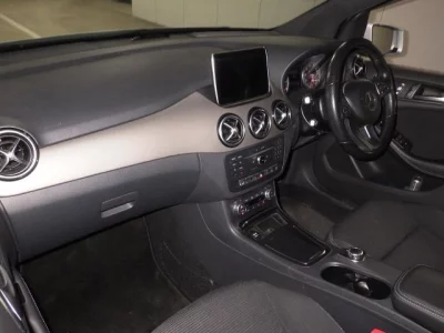 Mercedes-Benz B CLASS