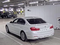 BMW 3-Series лот № 138 оценка 4.5  с аукциона в Японии 4