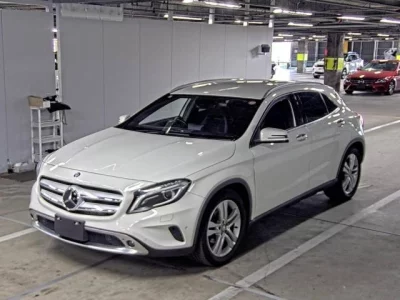 Mercedes-Benz GLA CLASS
