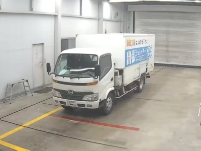 Hino DUTRO  с аукциона в Японии