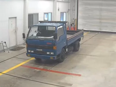 Mazda TITAN  с аукциона в Японии