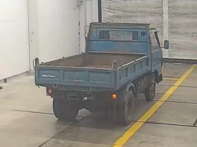 Mazda TITAN  с аукциона в Японии