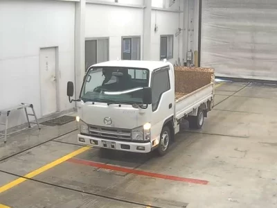 Mazda TITAN  с аукциона в Японии