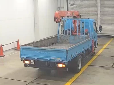 Toyota DYNA  с аукциона в Японии