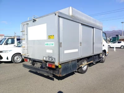 Toyota DYNA  с аукциона в Японии