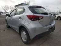 Mazda DEMIO лот № 12174 оценка 3  с аукциона в Японии 4