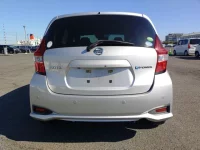 Nissan NOTE лот № 14565 оценка 3.5  с аукциона в Японии 3