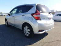 Nissan NOTE лот № 14565 оценка 3.5  с аукциона в Японии 4