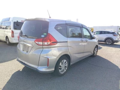 Honda FREED  с аукциона в Японии