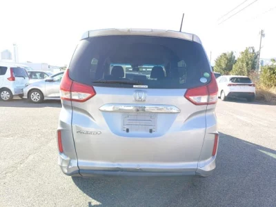 Honda FREED  с аукциона в Японии