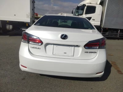Lexus HS