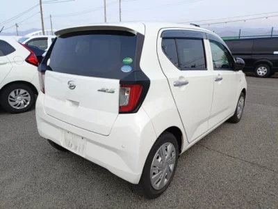 Daihatsu MIRA E S