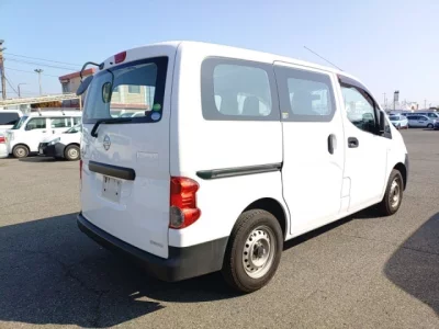 Nissan NV200