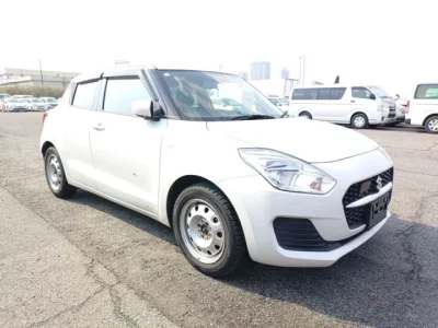 Suzuki SWIFT  с аукциона в Японии