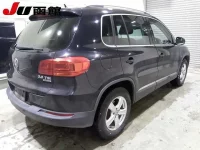 Volkswagen TIGUAN лот № 9235 оценка 3  с аукциона в Японии 4