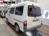 Mazda BONGO VAN лот № 8001 оценка R  с аукциона в Японии 1