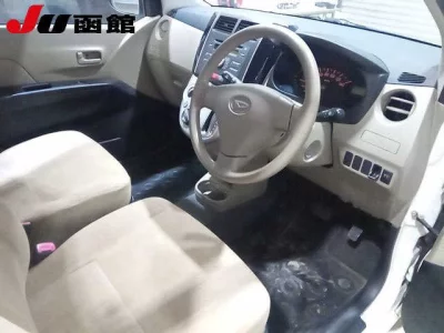 Daihatsu MIRA  с аукциона в Японии