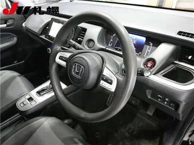 Honda FIT  с аукциона в Японии