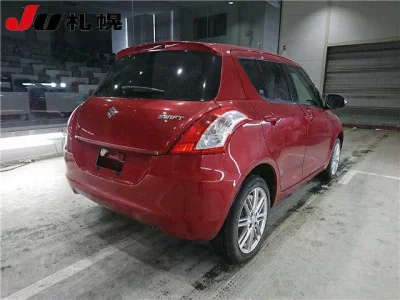 Suzuki SWIFT  с аукциона в Японии
