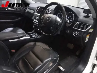 Mercedes-Benz ML CLASS