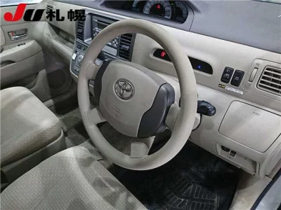 Toyota RAUM