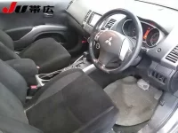 Mitsubishi OUTLANDER лот № 7008 оценка R  с аукциона в Японии 5