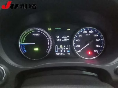 Mitsubishi OUTLANDER PHEV