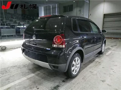 Volkswagen CROSS POLO